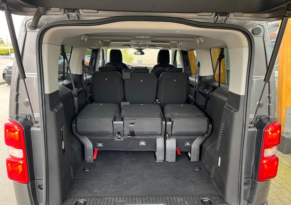 Peugeot Traveller cena 109900 przebieg: 129800, rok produkcji 2018 z Gdańsk małe 191